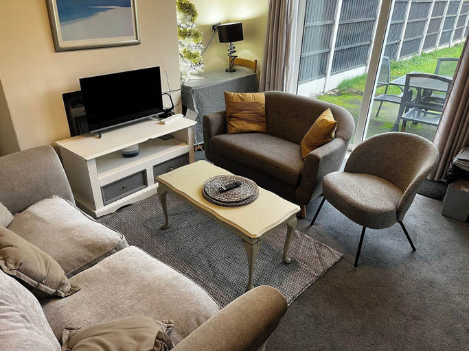 Living area 5, Derby house - perfect for contractors groups, Derby