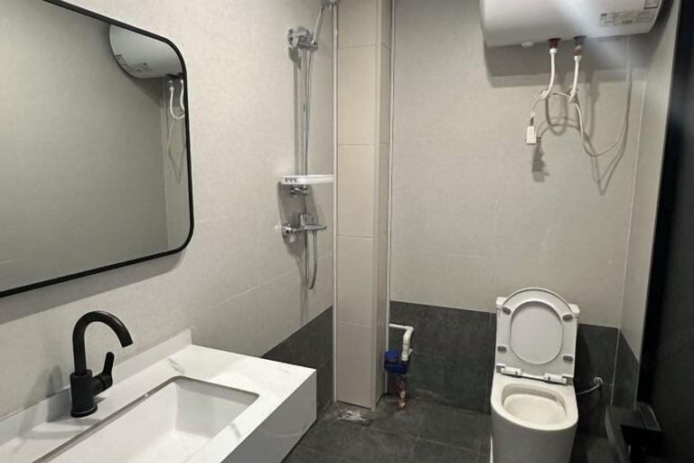 Bathroom, Hongfu Business Rooms, Jilin
