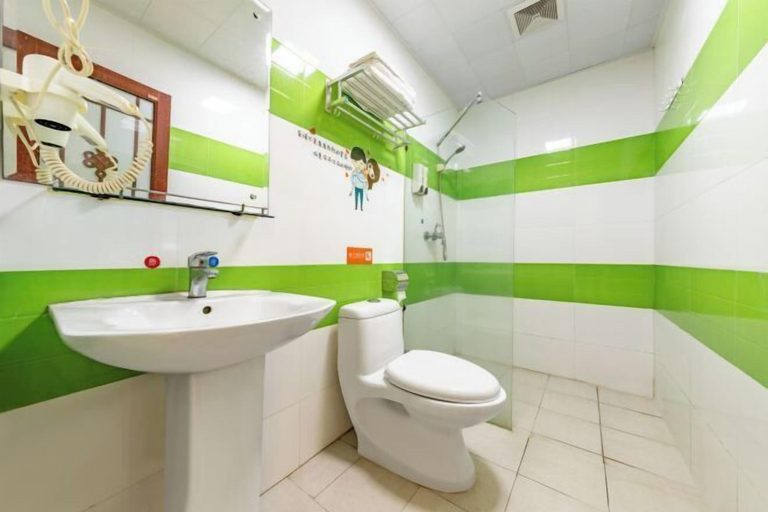 Bathroom 4, the 80youth Chain Hotel from Dongguan, Dongguan