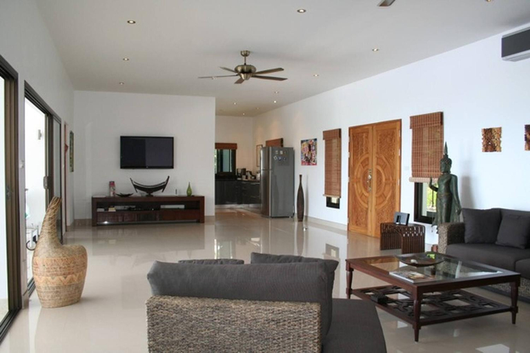Shared lounge/TV area, Secluded Villa with Private Pool and Breathtaking Sea Views, Ko Samui
