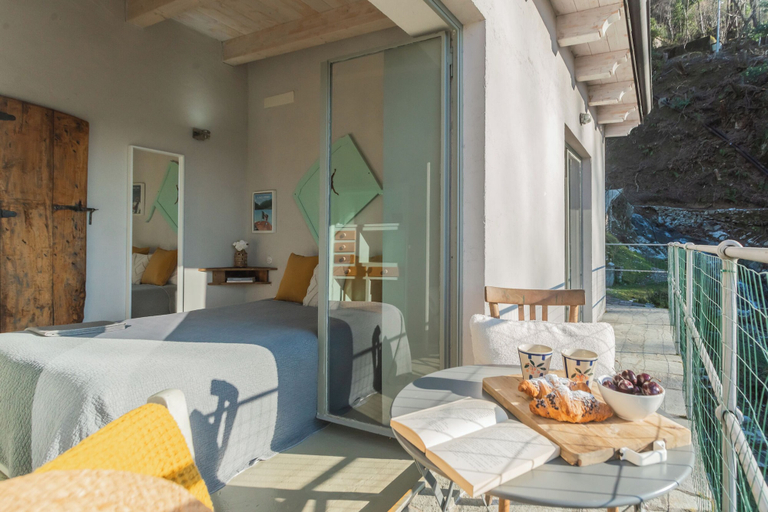 Room 4, Villa Eugenia - Pool e Garden Retreat in Como lake, Como