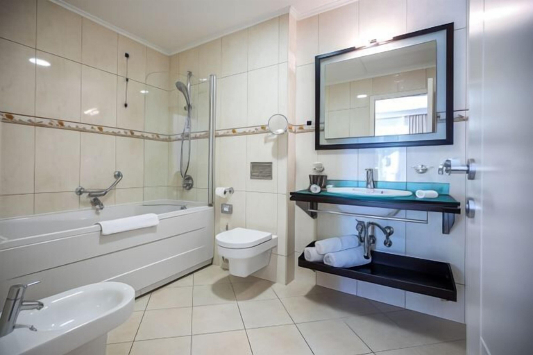Bathroom 4, Royal Neptun Hotel, Dubrovnik