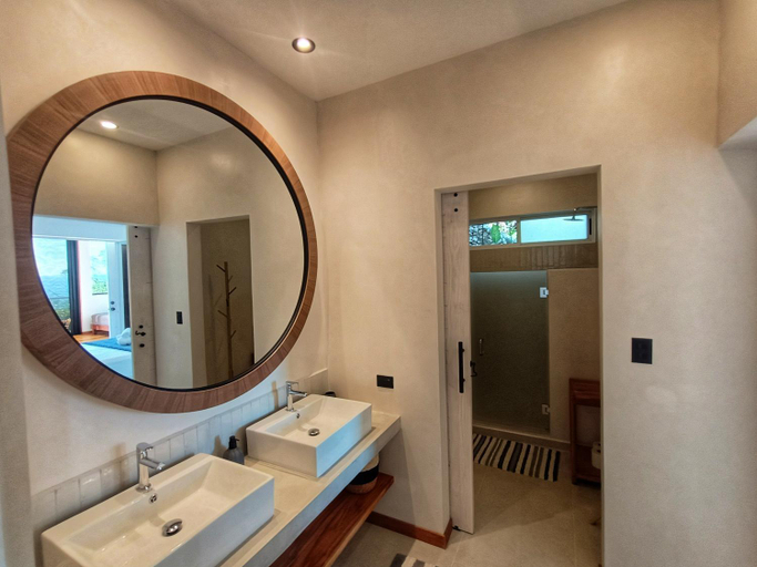 Bathroom 3, Vista Naranja Retreat, Puntarenas