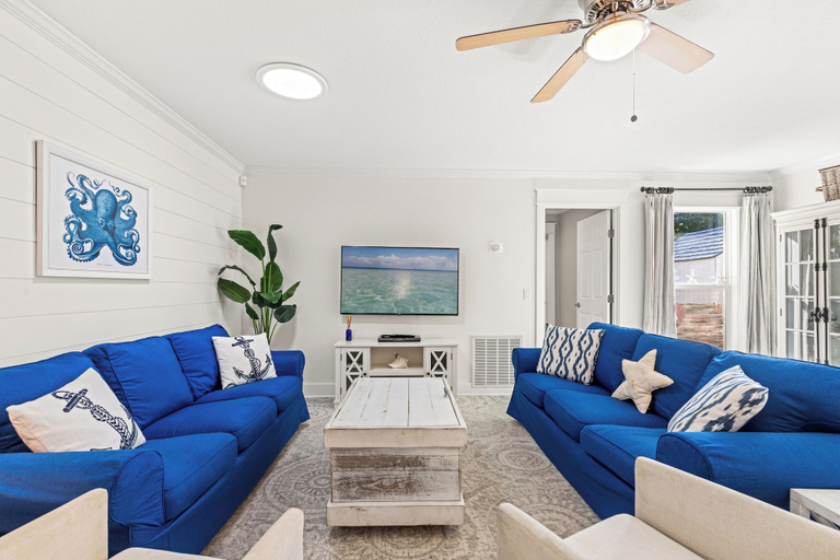 Others 4, Laguna Breeze! Dog-friendly 4BR Beach Escape for 8 With Coastal Charm!, Bay