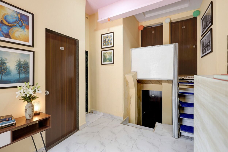 Lobby 5, Fabhotel City Inn, Mumbai Suburban