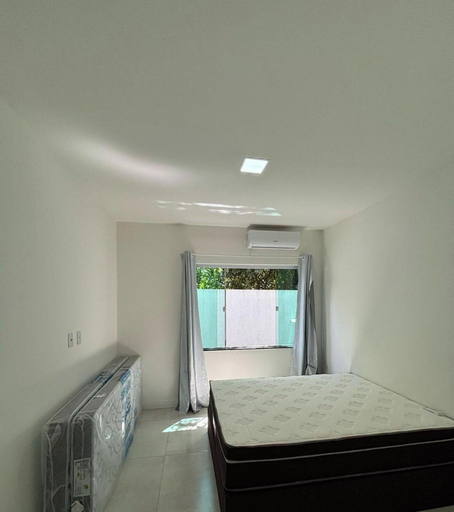Room 5, Casa Parque das Árvores - Camaçari - BA, Camaçari
