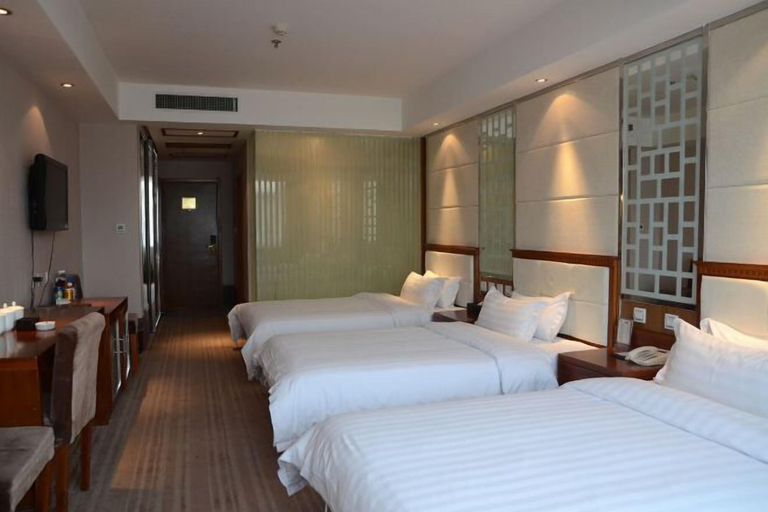 Bedroom 4, Lucheng International Hotel, Tieling