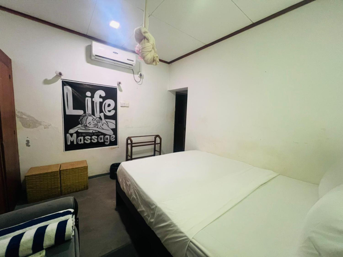Bedroom 2, Sun and Moon spa, Tangalle