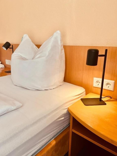 Bedroom 3, TM Hotel Westfalen, Unna