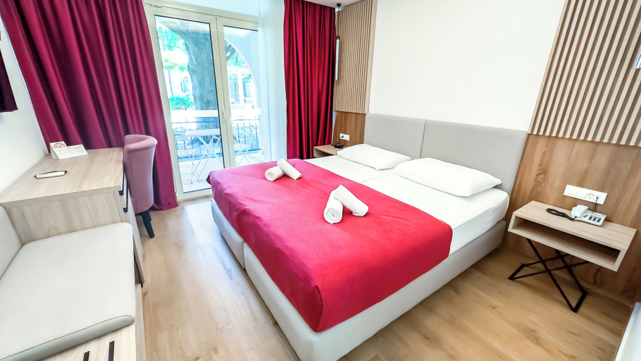 Room 3, Tourist Resort Slovenska Plaža