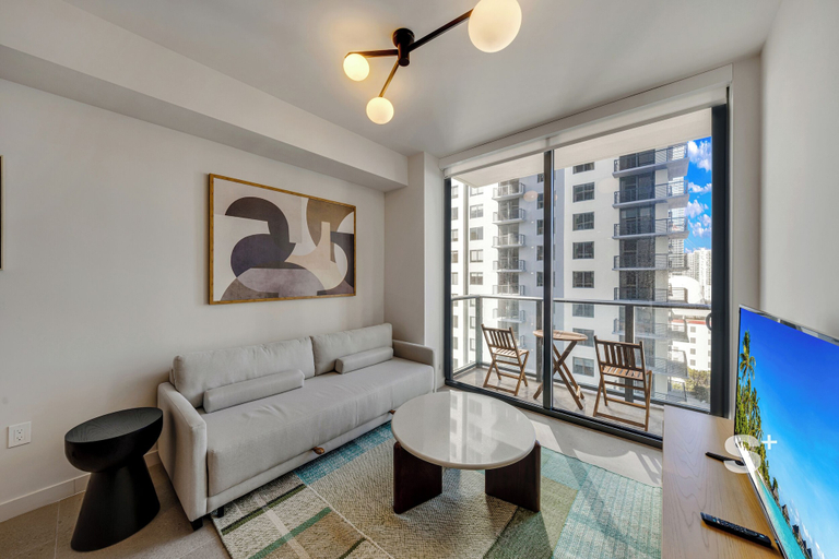 Living area 2, Modern and Cozy 1-BD- Rooftop pool & Gym, Miami-Dade