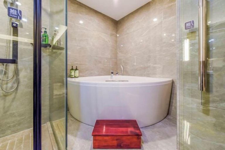 Bathroom 4, San Xia Feng Hotel, Chongqing