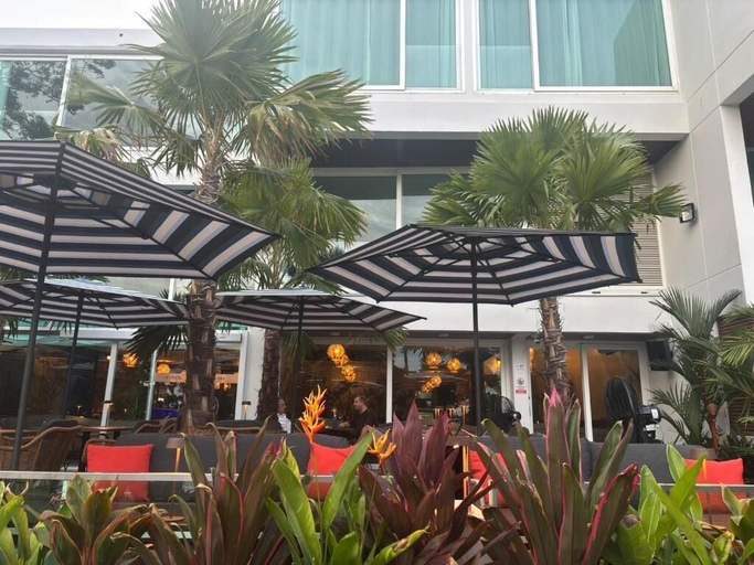 Property grounds 2, Gooseberry Baan & Bistro, Pattaya