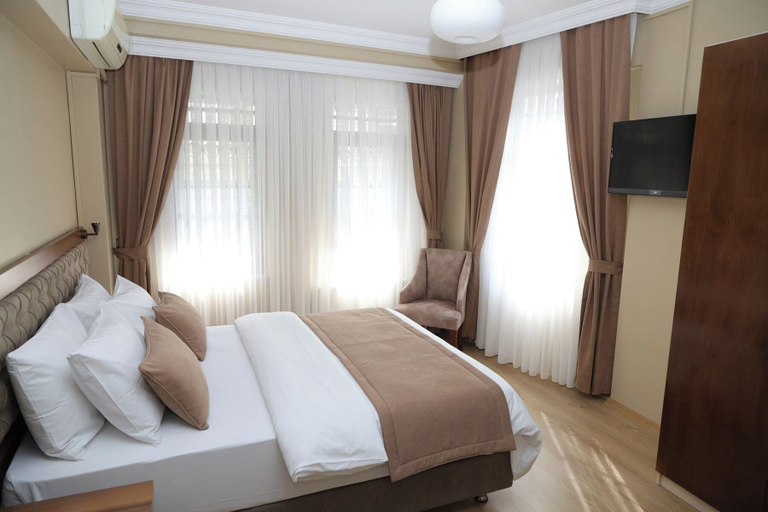Bedroom 3, Ramparts, Fatih