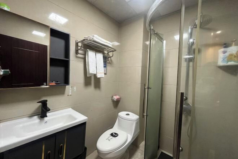 Bathroom 4, Hotels in Werner, Yangjiang