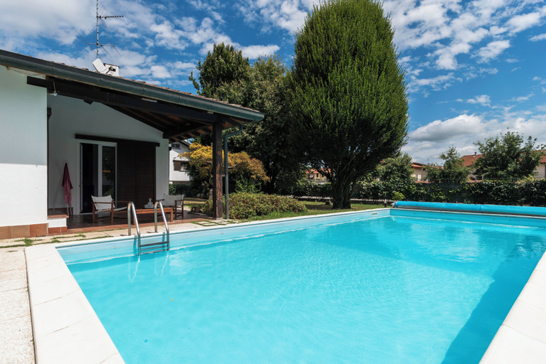 Pool 4, Villa Wanna - Design, Relaxation, and Nature near Milan, Pavia