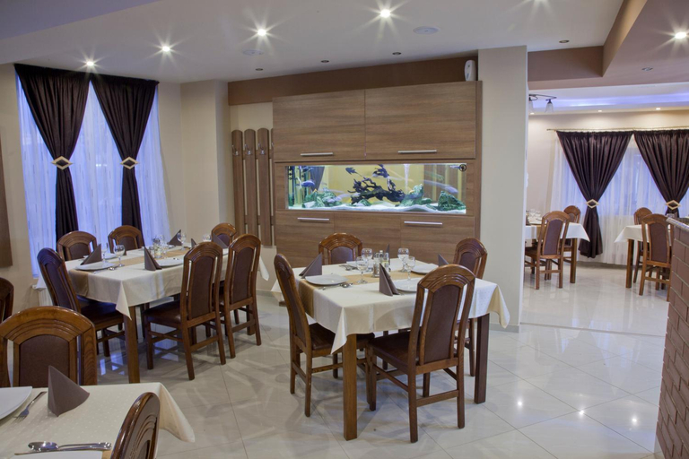 Food & Drinks 4, Becsi Szelet, Miercurea Ciuc