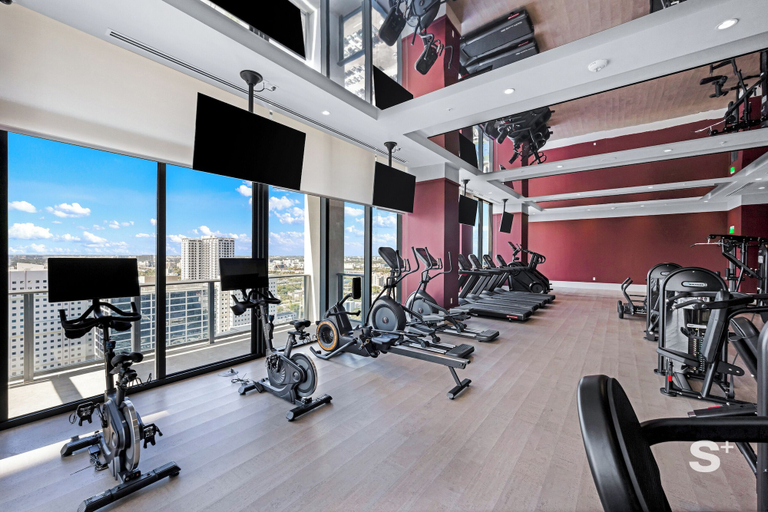 Fitness facility 2, Luxury Studio in Miami - Rooftop Pool, Miami-Dade