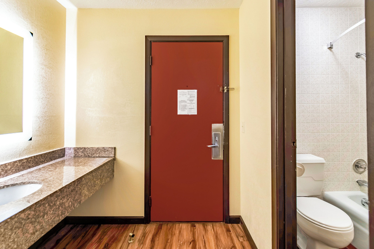 Bathroom 4, Worthington Motor Lodge, Franklin