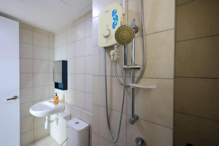 Bathroom 5, Vision Residence By Fei Hong, Sepang