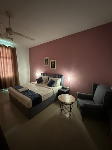 Bedroom 3, Savoy Inn Hotel, Seeb