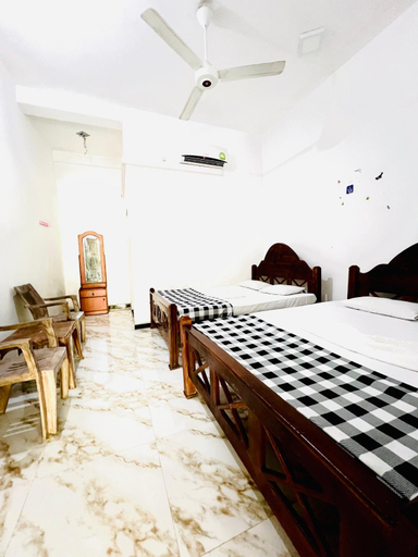 Bedroom 3, Monkey Garden Hotel, Thamankaduwa