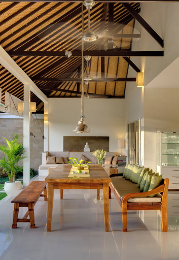 Outdoor dining, Sahana Villas, Badung