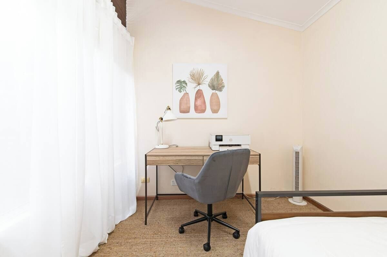 Interior 3, Character & Charm 3BR home - free wine, Adelaide