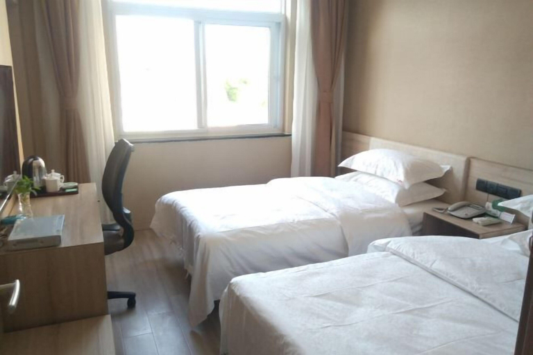 Bedroom 2, Chaohu Zhongxin Business Hotel, Chaohu