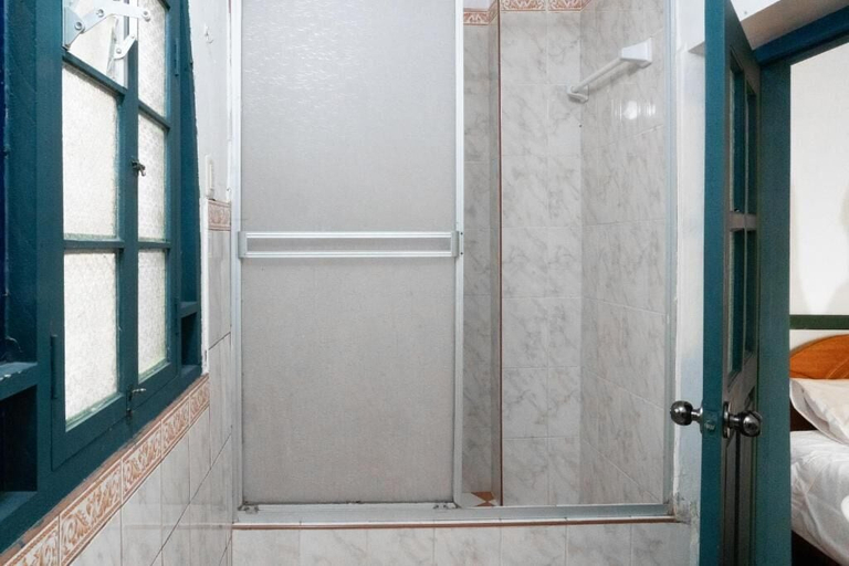 Bathroom 4, PALACE DIAZ INN, Cusco