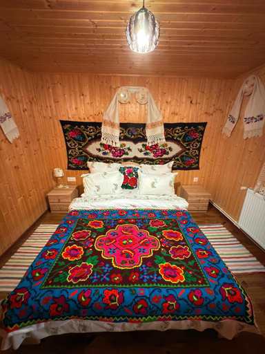Bedroom 4, Casa de la ferma Mariuca, Giulesti