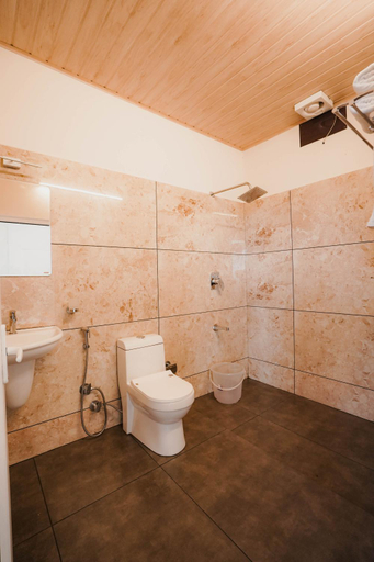 Bathroom 5, Wild Elephant Eco-Friendly Resort, Idukki