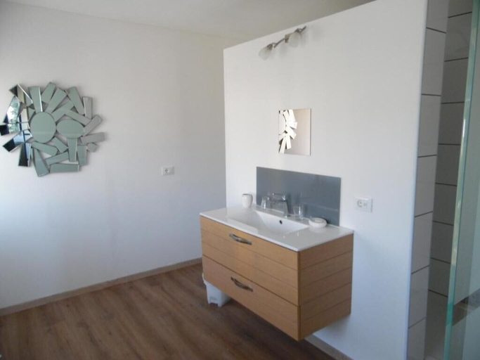 Bathroom 3, Bella Vista Lodge, Lienz