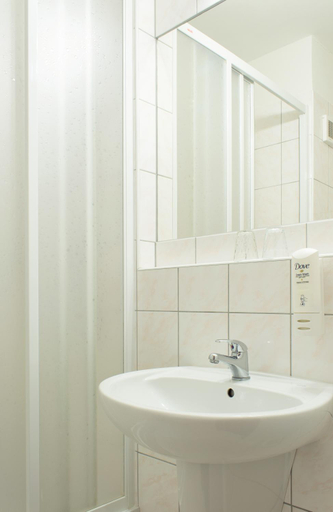 Bathroom 2, Hotel Harmonie, Zlín