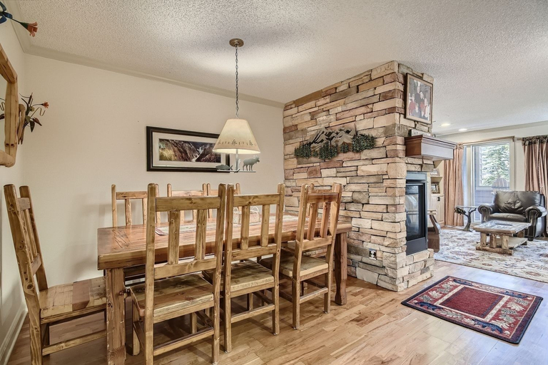 Dining, Ski Hill 14 2 Bedroom Condo, Summit