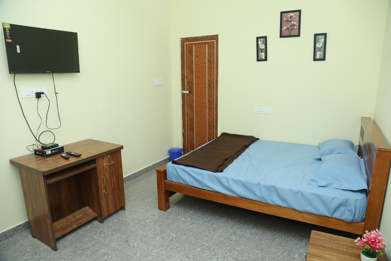 Bedroom 3, serene cottage, Vellore