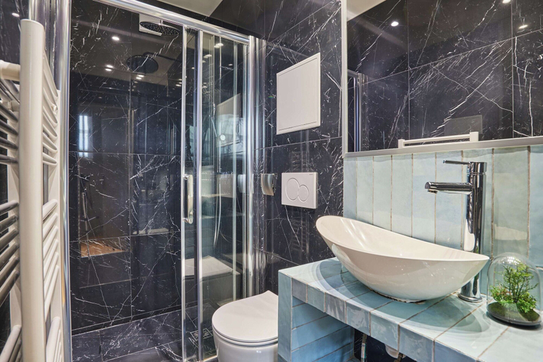 Bathroom 3, Superb AC Studio Center of Paris, Paris