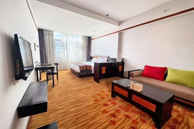 Bedroom 3, Maple Palace Hotel, Kunming