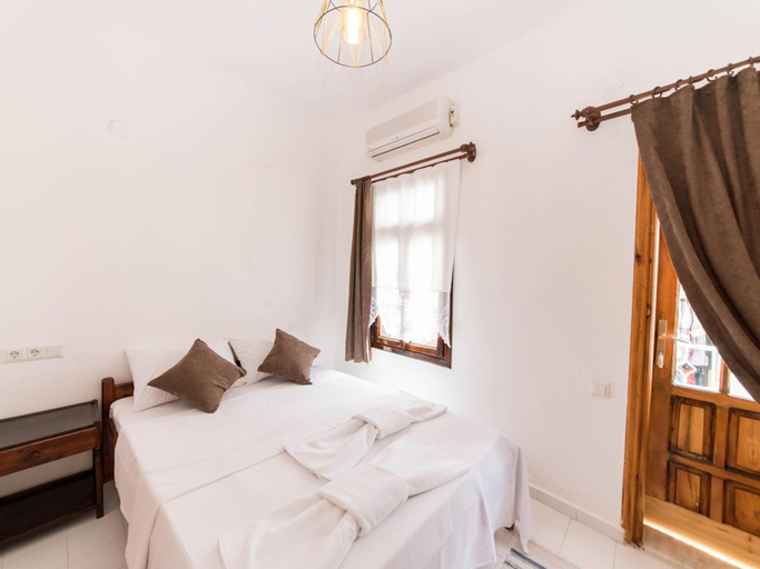 Bedroom 2, Old Kalamaki Pansiyon, Kaş