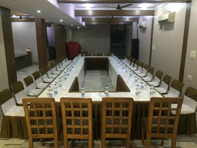 Business Facilities 5, Hotel Landmark, Hardwar
