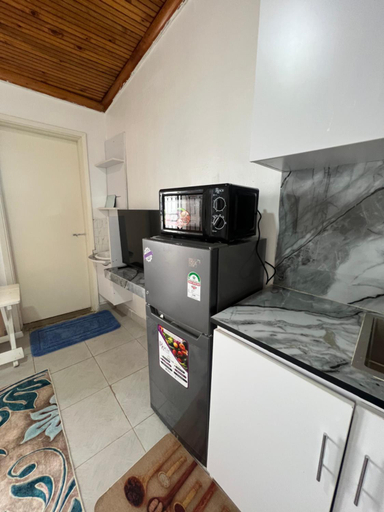 Others 4, Studio Guest House, Dagoretti North