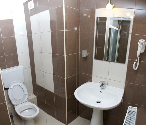 Bathroom 2, Becsi Szelet, Miercurea Ciuc