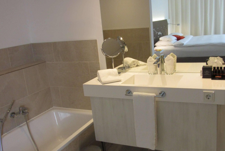 Bathroom 4, elaya hotel kleve, Kleve