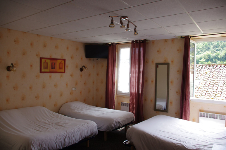 Bedroom 4, Hotel du Lion D'Or, Lot