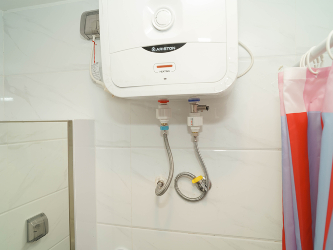 Bathroom 5, Studio Metropolitan Areum Residence at Sky House BSD, South Tangerang