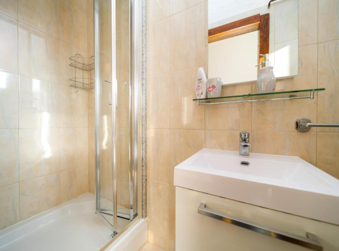 Bathroom 3, Apartments Bozena, Krk