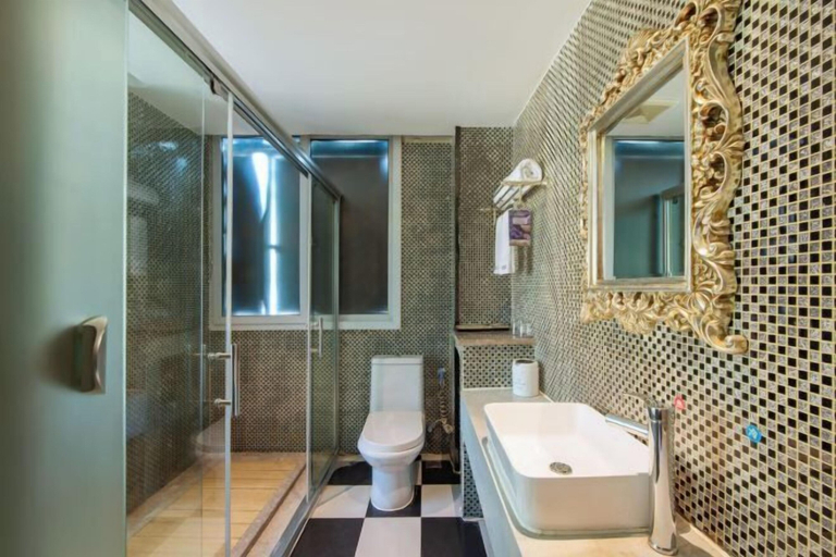 Bathroom 4, Yiwang Hotel Collection (Wenzhou Avenue), Wenzhou
