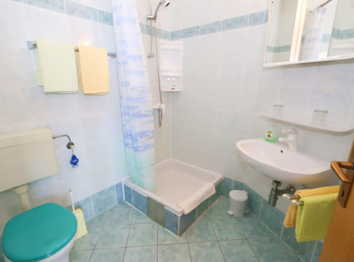 Bathroom 5, Comfort Apartments Delminium With Sea View, Novalja