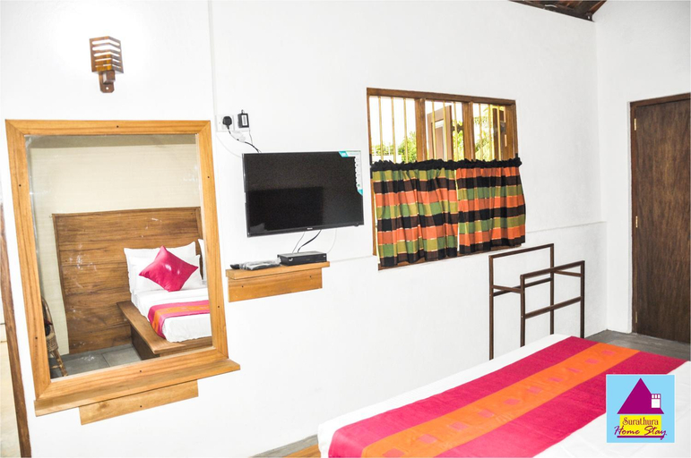 Bedroom 2, Surathura homestay, Kurunegala