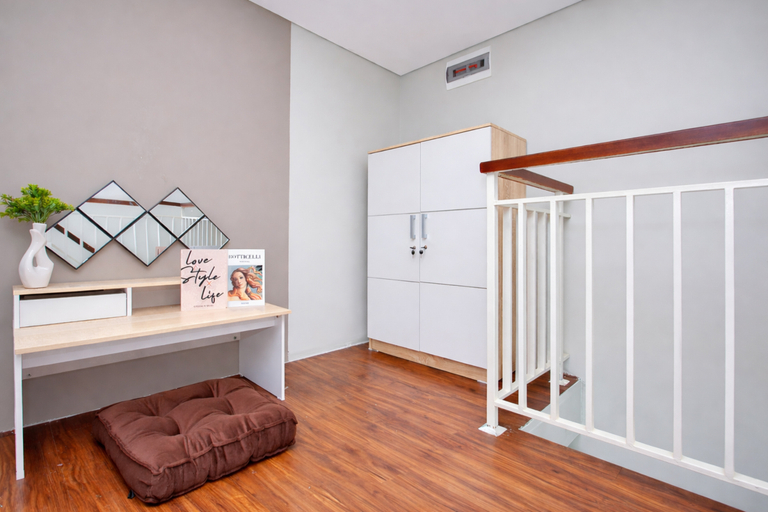 Other Facilities 4, Stunning Studio Loft at Nifarro Park Apartment By Travelio, Jakarta Selatan